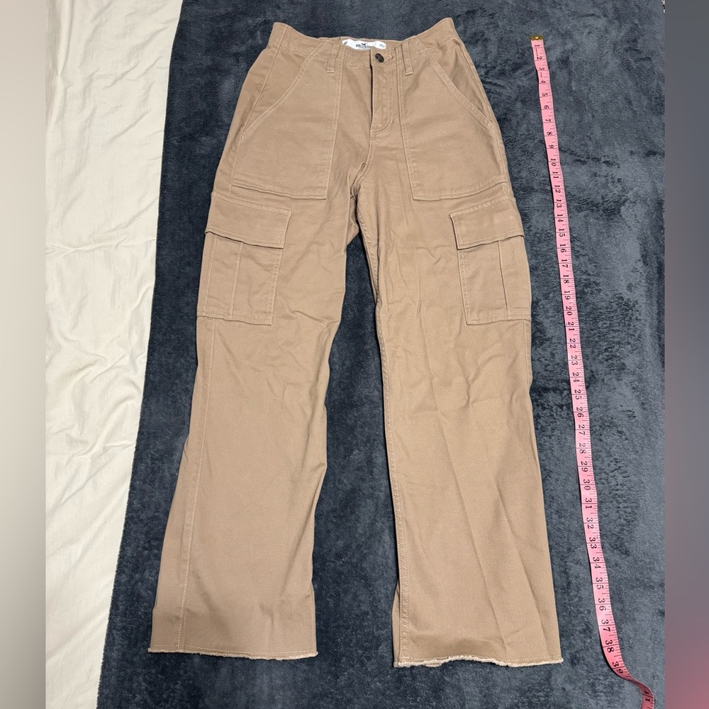 Hollister Ultra High Rise Cargo Pants